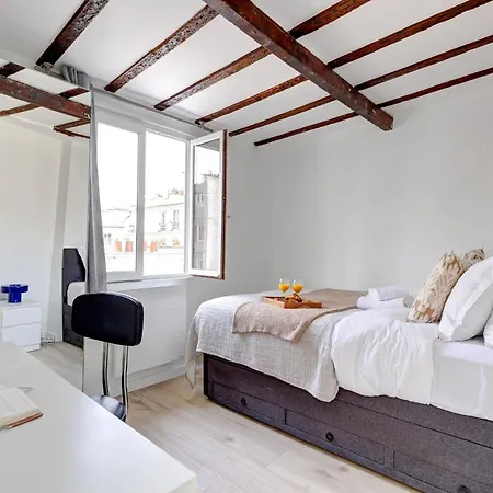 Chic 1br Steps From Montorgueil & Le Marais